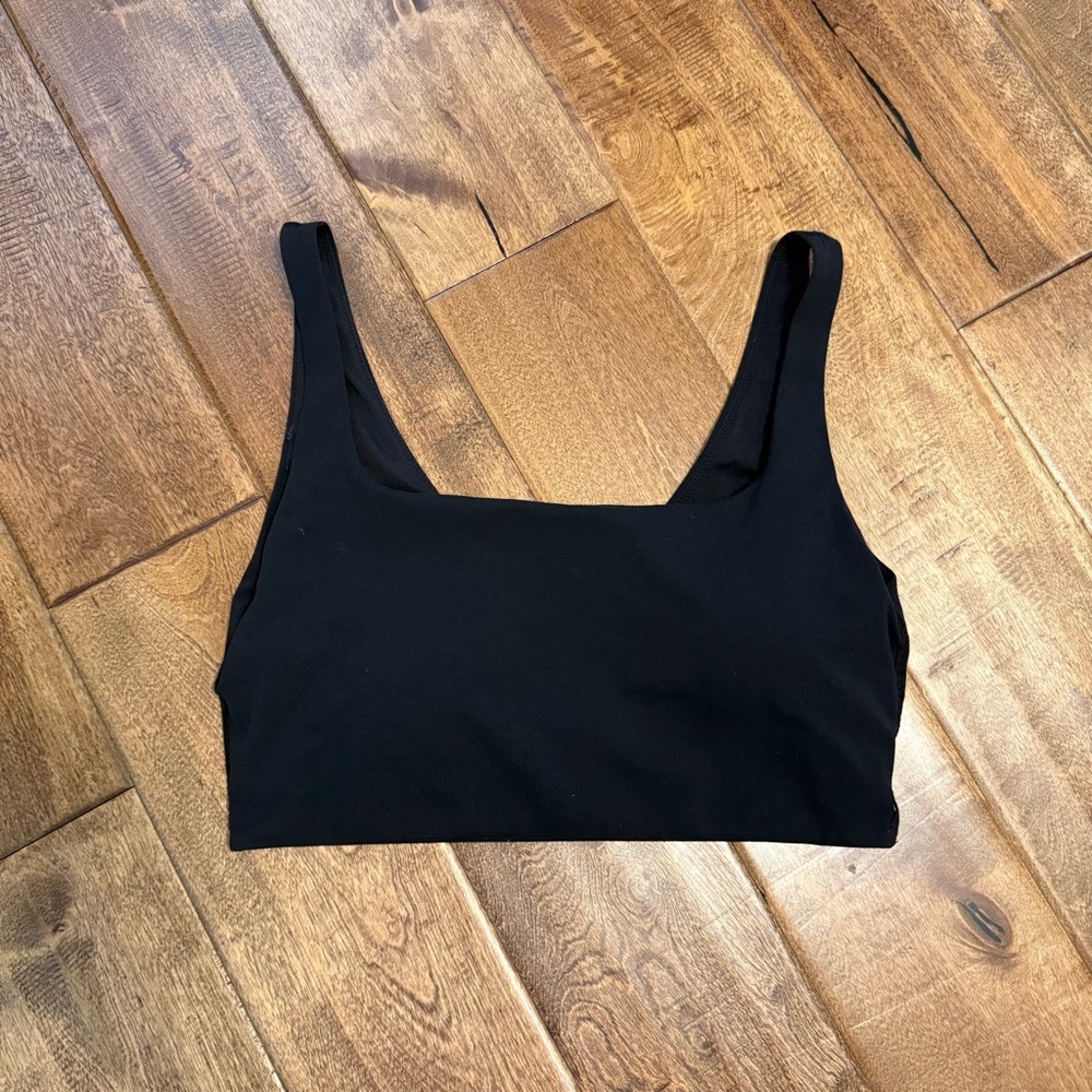 Lululemon black tank sports bra small medium